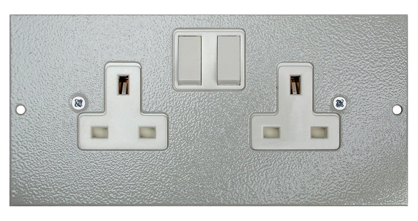 ST0291/SW - Twin Switched Sockets Plate (Side-Wired)